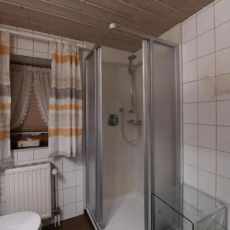 Apartment Holzschnitzers