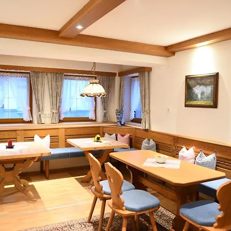 Holzschnitzers * Ehrwald