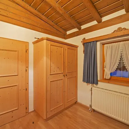 Holzschnitzers Apartament Ehrwald
