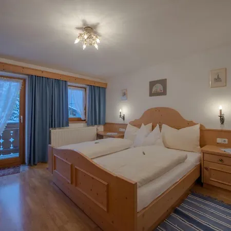 Apartament Holzschnitzers
