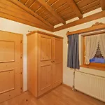 Holzschnitzers Apartman Ehrwald